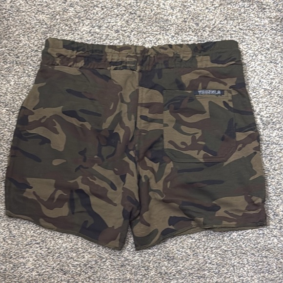 NEW! YOUNGLA - BODYBUILDING FRENCH TERRY SHORTS - CAMO - Size: XL - Picture 3 of 5